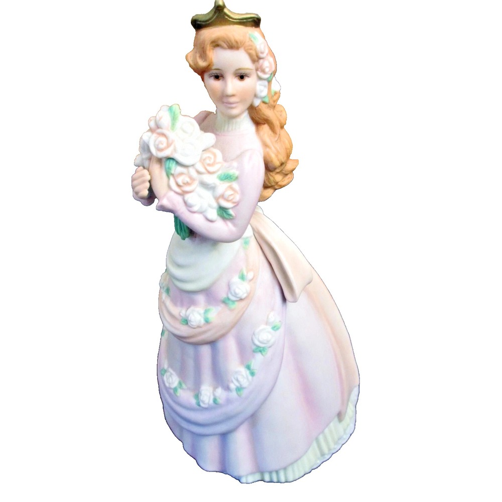 KAREN HAHN ENESCO 1987 MADE IN MEXICO QUEEN PRINCESS HOLDING BOUQUET 8-1/4" T‎